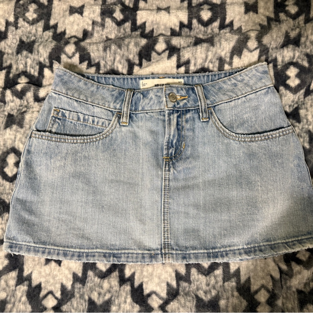 Hollister Blue Jeans Classic Style